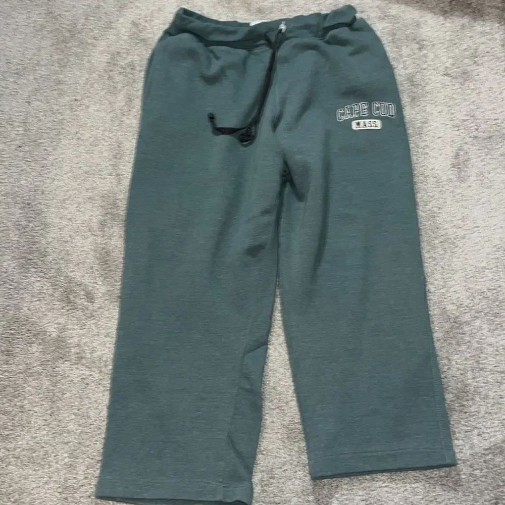 Cuffy's worn old Short Green Fleece Sweatpants Coastal Cape COD MA  2XL (L)
